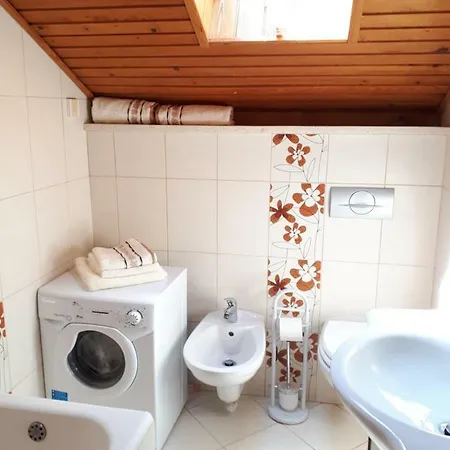 Matas Apartman Petrcane