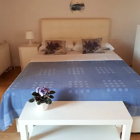 Matas Apartman Petrcane